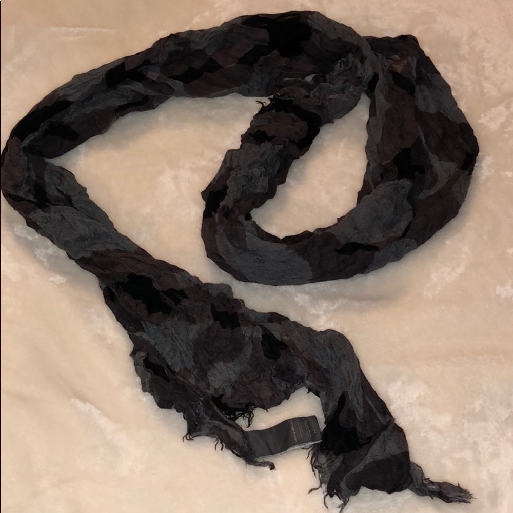 Eddie Bauer scarf
